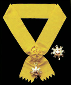 韓国政府は故黄長ヨプ元朝鮮労働党書記に国民勲章を授与した。