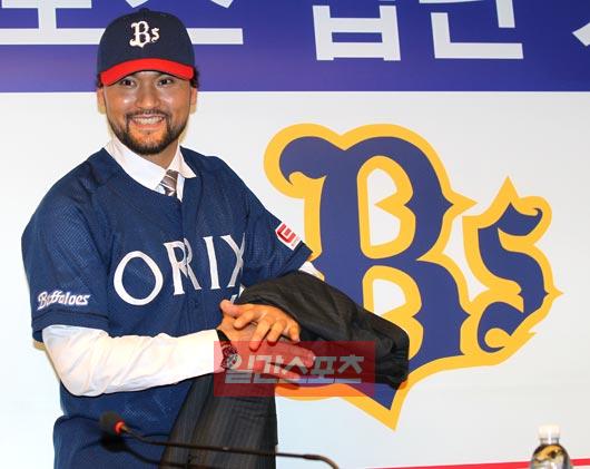 日本プロ野球オリックス・バファローズと契約した朴賛浩。