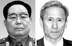 左から、北朝鮮の金英春人民武力部長と韓国の金寛鎮（キム・グァンジン）国防長官。