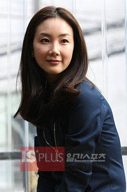 ドラマ「医科大学」で２年ぶりにテレビ劇場に復帰する女優チェ・ジウ。