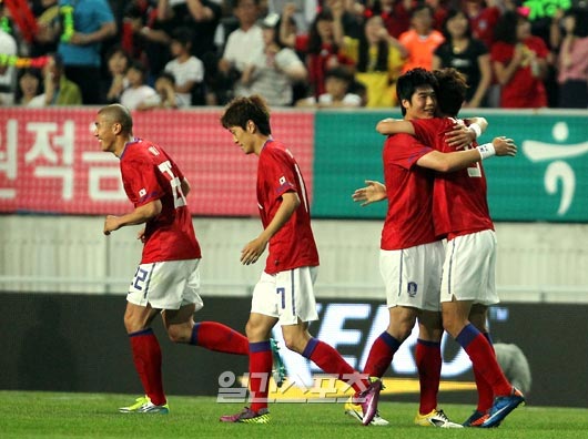 韓国サッカー代表が７日、全州（チョンジュ）ワールドカップ競技場でガーナと親善試合を行い、２－１で勝った。