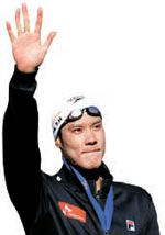 水泳皇帝’マイケル・フェルプスを破った韓国の朴泰桓。