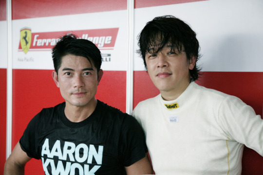 中国人俳優の郭富城（アーロン・クォック）とリュ・シウォン。