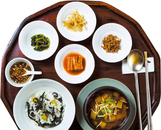 コンドレご飯と韓国式味噌チゲ