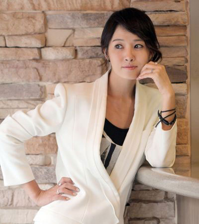 中国ＣＥＴＶ「２０１１アジア１０大人気スターアワード」の「アジア１０大人気スター賞」を受賞する予定の女優キム・ソナ。