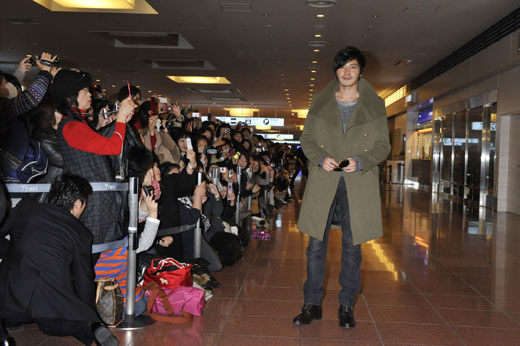 日本を訪問した俳優のチャン・ドンゴン（写真＝ＣＪエンターテインメント提供）。