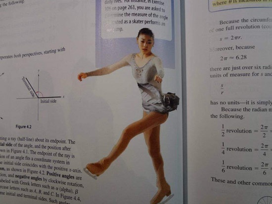 キム・ヨナがフィギュアスケートをする姿を載せた米国の数学教科書（写真＝オンラインコミュニティのキャプチャー）。