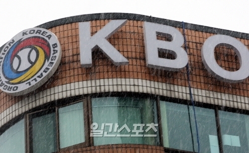 韓国野球委員会（ＫＢＯ）。
