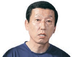 韓国サッカー代表のチェ・ガンヒ監督。