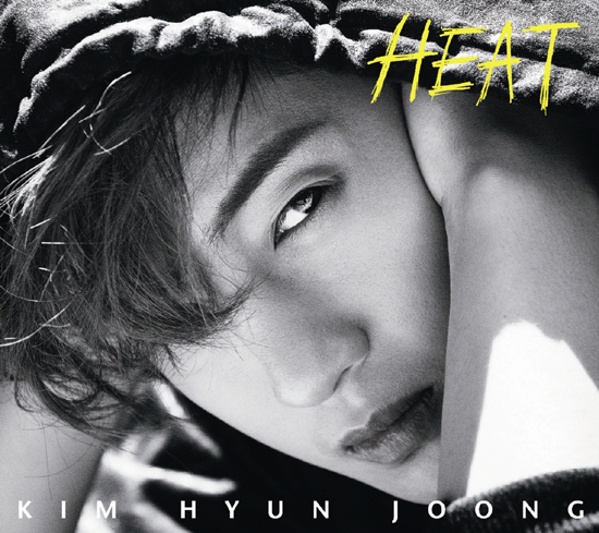 歌手キム・ヒョンジュンの日本のセカンドシングルアルバム「ヒート」。