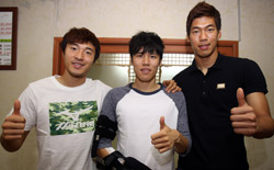 “釜山の男”朴種佑（パク・ジョンウ）、金昌洙（キム・チャンス）、李範永（イ・ボムヨン、左から）。