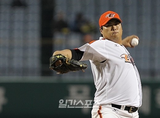 韓国プロ野球ハンファ・イーグルスのエース柳賢振（リュ・ヒョンジン、２５）