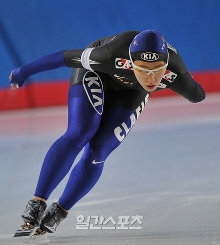 スピードスケートのイ・サンファ（２４、ソウル市庁）。