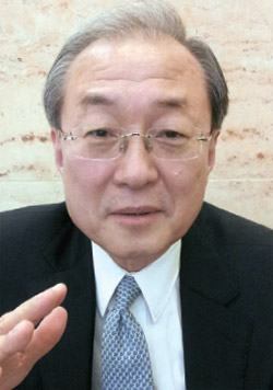 朴泰鎬（パク・テホ）経済通商大使が２７日、ＷＴＯ事務総長選挙の出馬の覚悟を説明している。