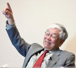 浜田宏一米イェール大学名誉教授。