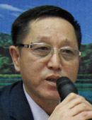 イ・サンマン延辺教育出版社朝鮮語文編集室元主任。