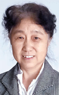 カン・ジェン（康健・６１）弁護士