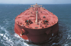 超大型石油タンカー（写真は資料）