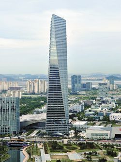 竣工した北東アジア貿易タワー（ＮＥＡＴ　Ｔｏｗｅｒ）