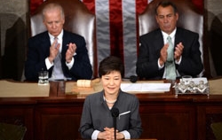 韓国は李承晩（１９５４年）、盧泰愚（１９８９年）、金泳三（１９９５年）、金大中（９８年）、李明博（２０１１年）、朴槿恵（２０１３年）大統領が米議会で演説した。