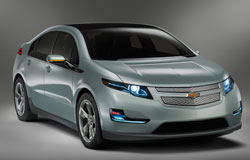 米自動車ブランド、シボレーの電気自動車「ボルト」。動力源としてリチウムイオンバッテリーを使う。
