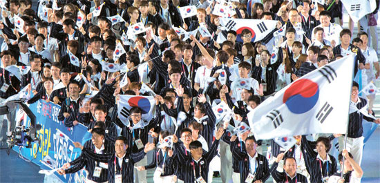 大学スポーツ発展のための祭典ユニバーシアード大会で韓国は競技力だけに集中した。