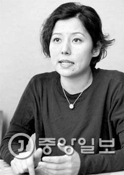 ザフラ・ラゾーリさんは「与党拡大のためにはアジア女性たちの連帯が必要だ」と話した。