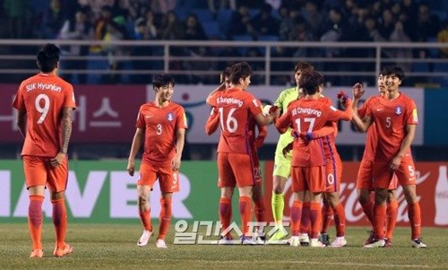 韓国は２４日、安山（アンサン）ワースタジアムで行われた２０１８ロシアワールドカップ（Ｗ杯）アジア地域２次予選第７戦でレバノンに１－０で勝利した。
