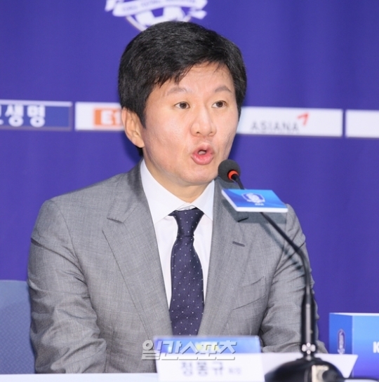 韓国五輪選手団長を務める鄭夢奎氏。