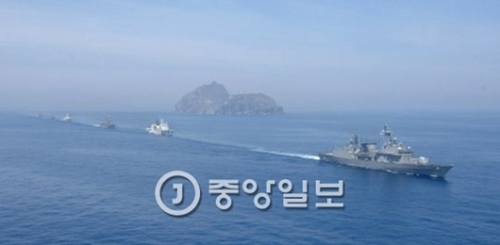 韓国海軍による独島防護訓練の様子（写真＝中央フォト）