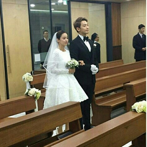 ｒａｉｎ キム テヒの結婚式写真 ｓｎｓで広がり Joongang Ilbo 中央日報