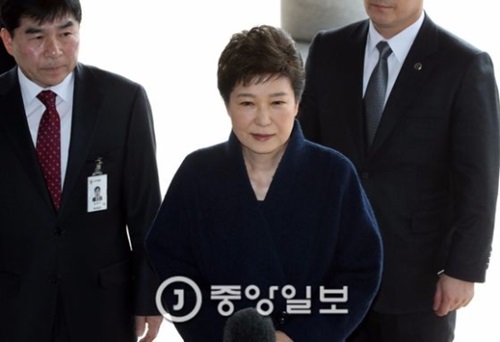 朴槿恵前大統領が２１日、ソウル中央地検に出頭した。（写真＝中央フォト）
