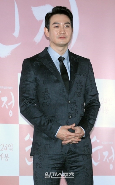 俳優パク・ヨンウ