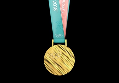 ２１日に公開された平昌冬季五輪の金メダル。（写真＝文化体育観光部）
