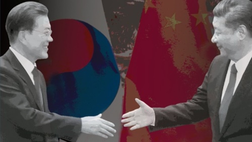 文在寅韓国大統領（左）と習近平中国国家主席（右）