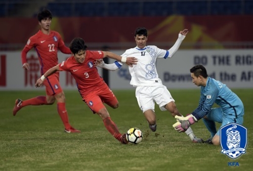 韓国が２３日、中国崑山で行われたＵ－２３アジア選手権の準決勝で延長戦の末、ウズベキスタンに１－４で惨敗した。（写真＝大韓サッカー協会）