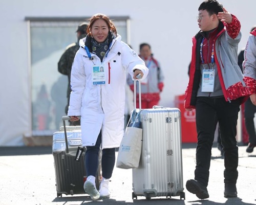スピードスケート韓国代表の李相花（イ・サンファ）が６日、江陵（カンヌン）選手村に入村した。