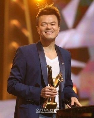 歌手パク・ジニョン