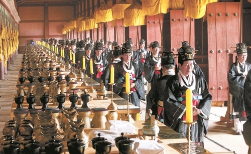 ６日、ソウル鍾路区の宗廟で「宗廟大祭」が開催された。