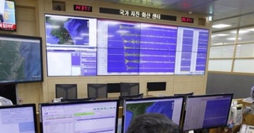 韓国気象庁が昨年９月、北朝鮮の６回目の核実験直後に発生した地震波を探知して分析している。（中央フォト）