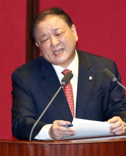 姜昌一（カン・チャンイル）韓日議員連盟会長