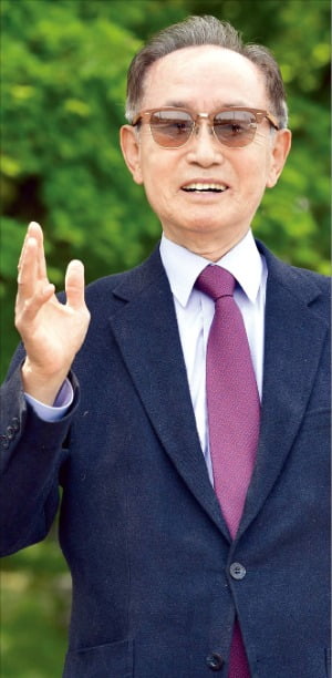 田允チョル（チョン・ユンチョル）元副首相兼財政経済部長官