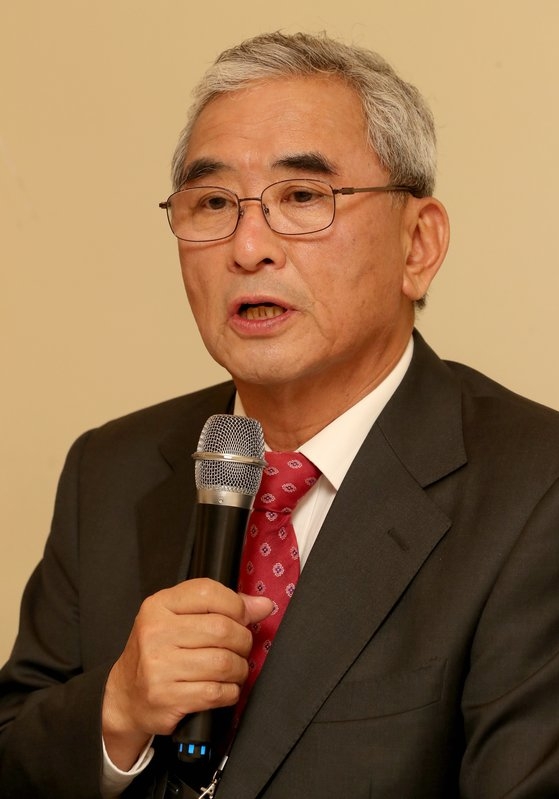 李栄薫（イ・ヨンフン）元ソウル大経済学部教授。チェ・チョンドン記者