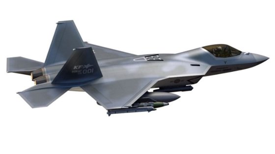韓国型次世代戦闘機（ＫＦＸ）のイメージ。２０２６年までにシステム開発を終え、２０２８年に追加の武装試験を完了するのが目標。［写真　韓国航空宇宙産業］