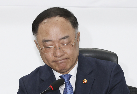 洪楠基（ホン・ナムギ）副首相兼企画財政部長官
