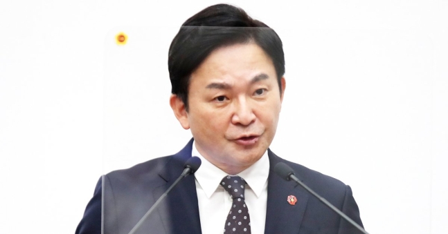 元喜龍済州道知事［写真　済州道議会］