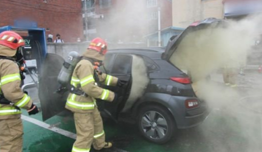 大邱（テグ）で先月２３日、充電中の現代車コナで火災が発生した。［写真　大邱消防本部］