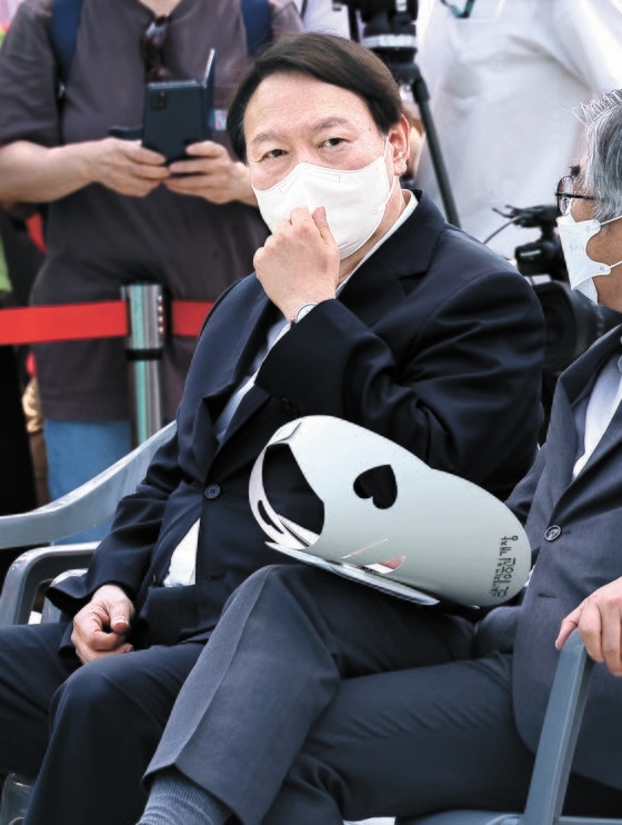 ９日、友堂記念館開館式に出席した尹錫悦（ユン・ソクヨル）前検察総長　ウ・サンジョ記者