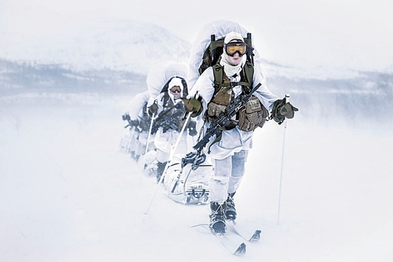 女性で構成されたノルウェー陸軍特殊部隊「ジェガートロペン」の訓練の様子［写真　ノルウェー特殊部隊司令部］