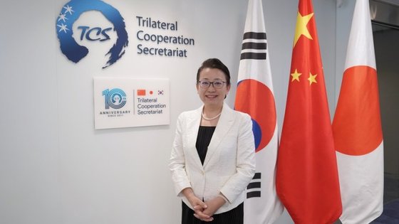 韓日中協力事務局（ＴＣＳ）の欧渤セン事務局長は「中米（競争）関係の中でも中韓日の協力は強まると確信する」と述べた。　［ＴＣＳ提供］